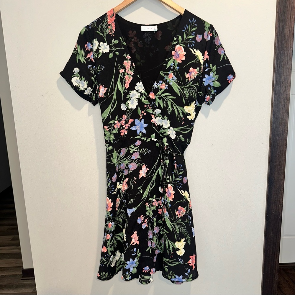 Lush Black Multicolor Floral Wrap Knee Length Dress Tropical Vacation Spring